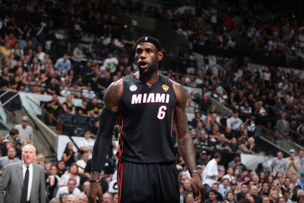 曝格伊遭巴萨拜仁猛抢 利物浦或选择在冬窗付钱买人（传巴萨、拜仁激烈争夺格伊，利物浦或在冬窗砸钱引援）