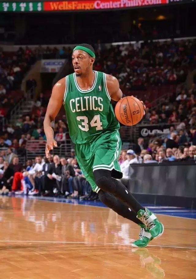 半场战报：莱切2-0都灵，班达建功，拉萨纳-库利巴利破门（半场：莱切2-0领先都灵，班达、拉萨纳-库利巴利相继破门）