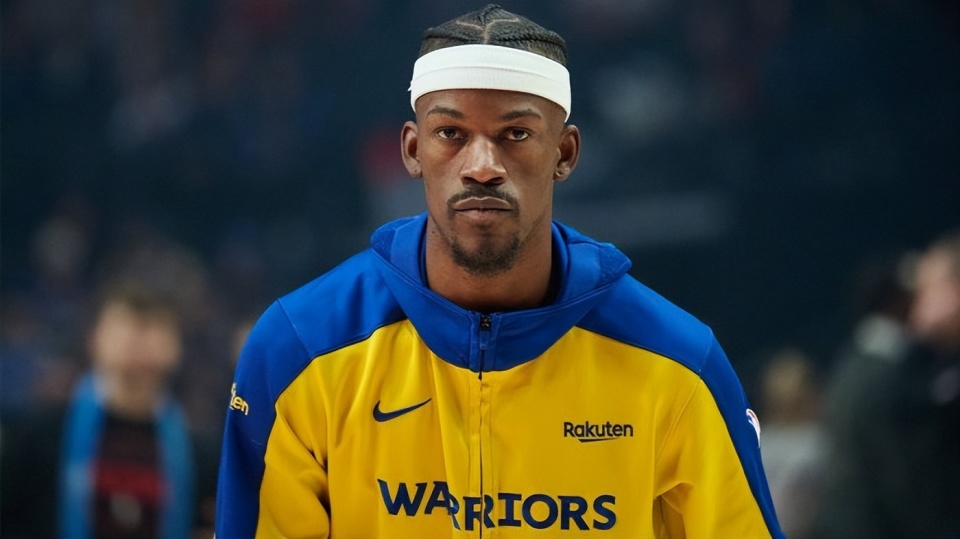 谭龙效力亚泰8年陪球队降级又冲超，如今再次跟随球队降级（谭龙在亚泰八年，历经降级与冲超，如今再度随队降级）