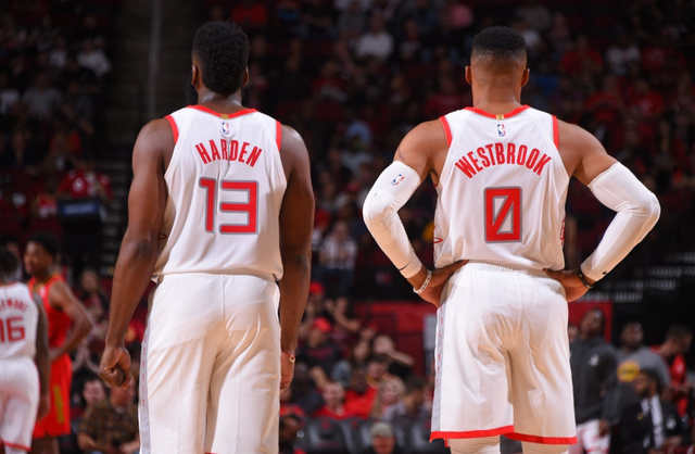 梅西因为足球改变性格！从天生内向到绝对领袖！（足球重塑梅西：从内向少年蜕变为绝对领袖）